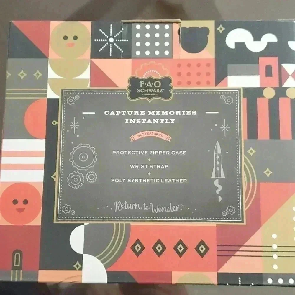 F.A.O SCHWARTZ CAMERA CASE